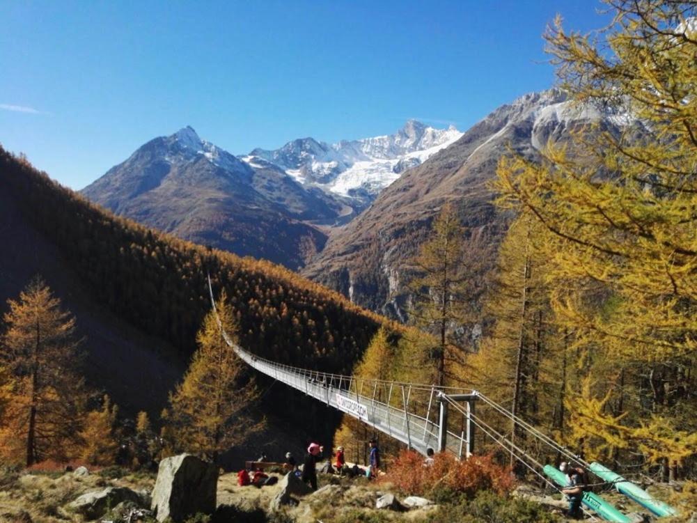 Haus Valaisia - Randa Bei Zermatt Apartment Luaran gambar